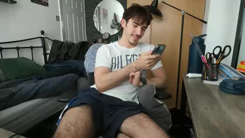 Snapshot of joeosulli2024 chatting on 8, 6, 2026 JoeOsulli online show from 8, 6, 2026