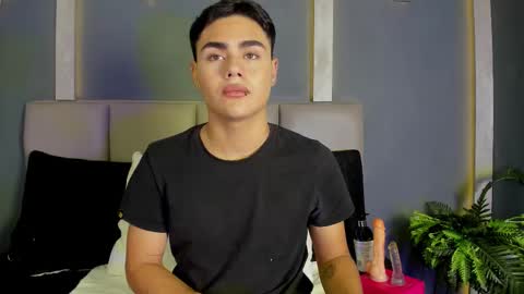 Snapshot of joeymiills chatting on 27, 2, 2026 JOEY online show from 27, 2, 2026