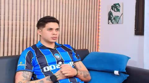 Snapshot of johan_speitzer chatting on 23, 2, 2026 johan speitzer online show from 23, 2, 2026