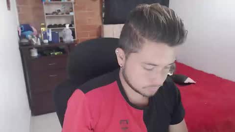 JOHAN independient model online show from 5, 3, 2026