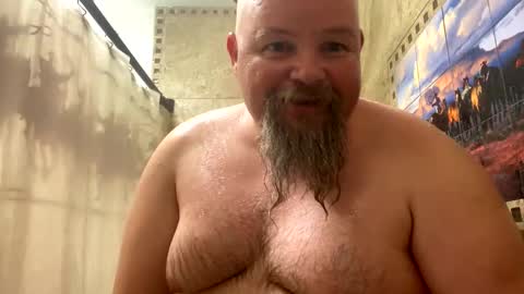 Snapshot of john40a chatting on 10, 1, 2025 John online show from 10, 1, 2025