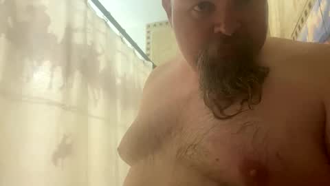 Snapshot of john40a chatting on 1, 2, 2025 John online show from 1, 2, 2025