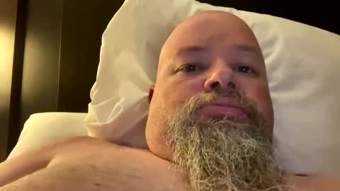 Snapshot of john40a chatting on 12, 3, 2025 John online show from 12, 3, 2025