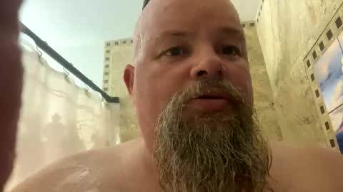 Snapshot of john40a chatting on 31, 10, 2025 John online show from 31, 10, 2025