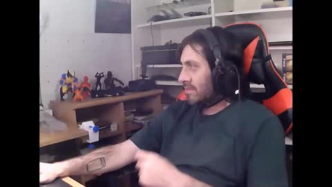 Snapshot of john566112 chatting on 7, 11, 2025 john online show from 7, 11, 2025