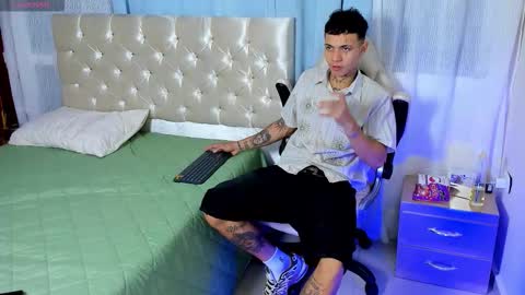 Snapshot of john_mystic chatting on 12, 9, 2025 Jhon Mystic online show from 12, 9, 2025