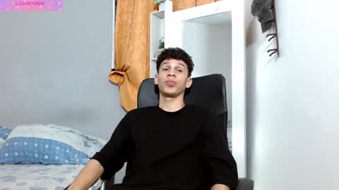 john_ssnow29 online show from 20, 12, 2024