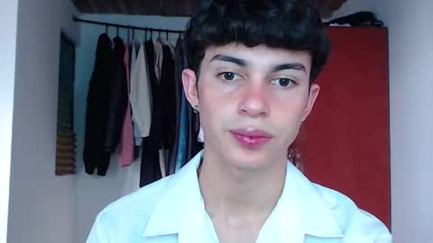 John Vichenso online show from 15, 9, 2025