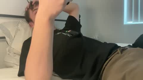 Snapshot of johnjamesopp chatting on 10, 1, 2025 John James online show from 10, 1, 2025