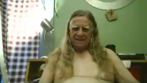 johnnieq1971 online show from 14, 7, 2026