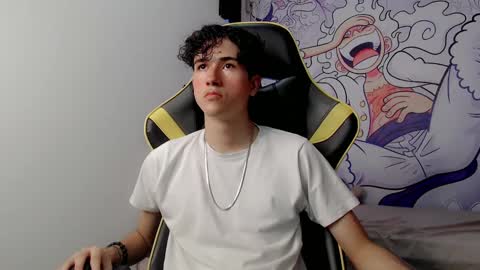 Snapshot of johnny_cagee chatting on 14, 1, 2025 johnny_cagee online show from 14, 1, 2025