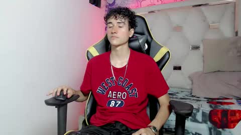 Snapshot of johnny_cagee chatting on 2, 10, 2025 johnny_cagee online show from 2, 10, 2025