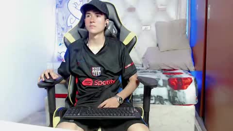 Snapshot of johnny_cagee chatting on 9, 10, 2025 johnny_cagee online show from 9, 10, 2025