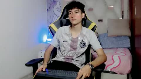 Snapshot of johnny_cagee chatting on 16, 1, 2026 johnny_cagee online show from 16, 1, 2026