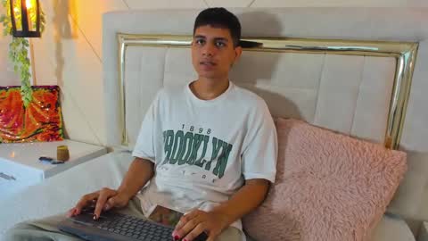 johnny_romano online show from 22, 2, 2025