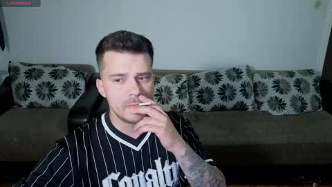 Snapshot of johnnylove21 chatting on 24, 5, 2026 Johnny online show from 24, 5, 2026