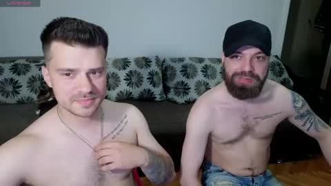 Snapshot of johnnylove21 chatting on 25, 5, 2026 Johnny online show from 25, 5, 2026