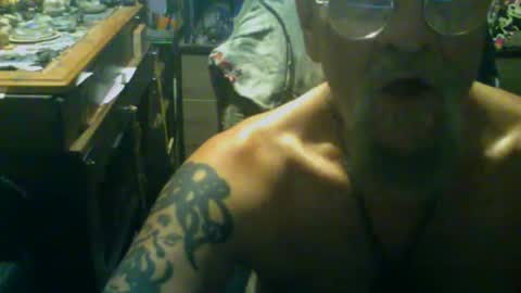 johnnyshung1 online show from 16, 10, 2025