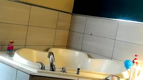 johnpaulkent82 online show from 10, 1, 2026