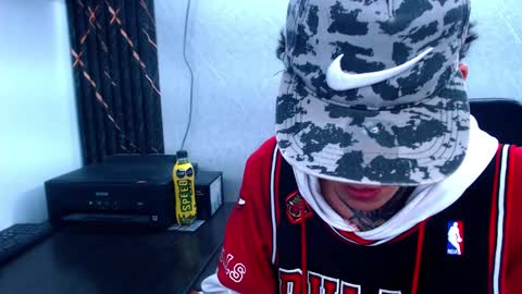 johnsonisaac94  online show from 6, 2, 2025