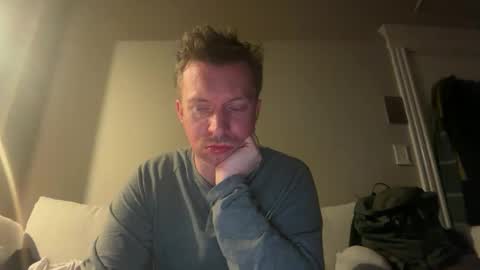 Snapshot of jojohalloran64 chatting on 14, 1, 2026 jojohalloran64 online show from 14, 1, 2026