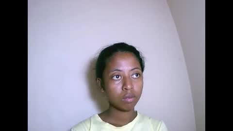 joliekah27 online show from 2, 11, 2025