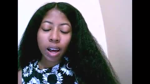 joliekah27 online show from 2, 6, 2026