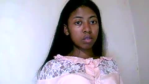 joliekah27 online show from 13, 7, 2026