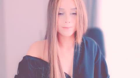 Snapshot of joliinee chatting on 25, 10, 2025 ArianaJoliiee online show from 25, 10, 2025