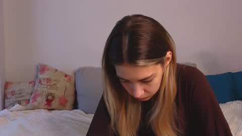 Viola online show from 10, 10, 2025