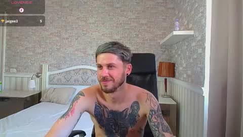 Snapshot of jonahshaw chatting on 18, 6, 2026 JonahShaw online show from 18, 6, 2026