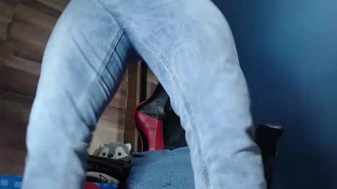 jonathancast08 online show from 12, 9, 2025