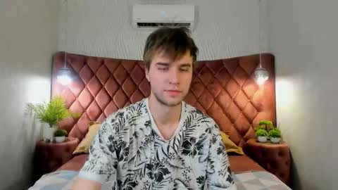 Snapshot of jonnahhell chatting on 7, 11, 2025 Jonah online show from 7, 11, 2025