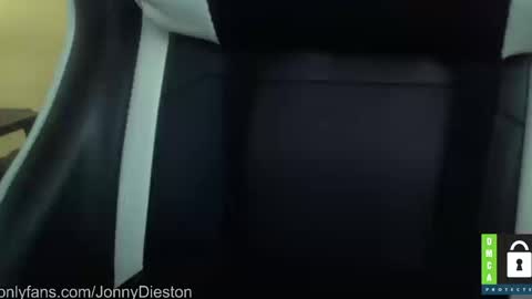 Snapshot of jonnydieston777 chatting on 11, 9, 2025 JonnyDieston online show from 11, 9, 2025