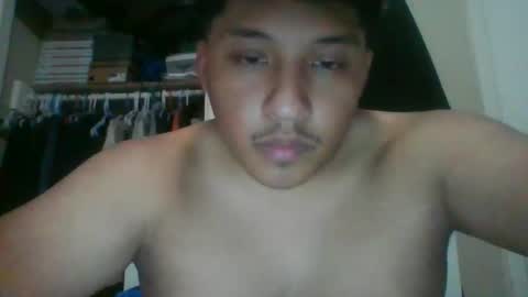 Snapshot of jono100275976 chatting on 8, 11, 2025 Joko online show from 8, 11, 2025