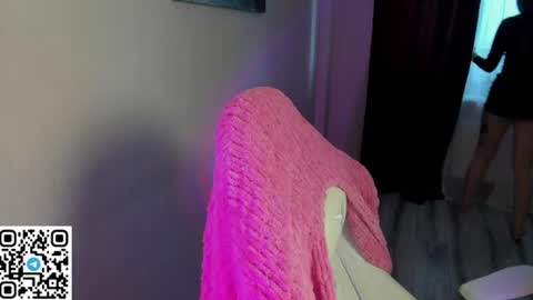 Mila online show from 4, 7, 2026