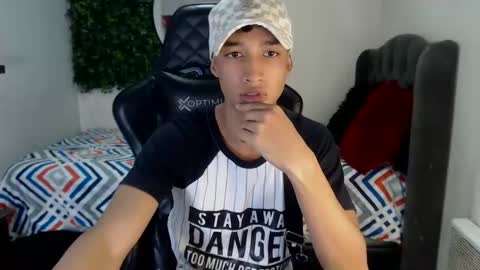 jose_sexycumm online show from 16, 2, 2025