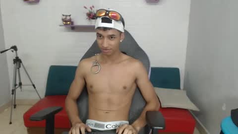 jose_sexycumm online show from 18, 2, 2025