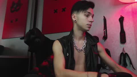 Snapshot of joseph__quinn chatting on 25, 1, 2025 Master Joseph online show from 25, 1, 2025