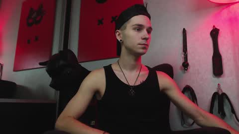 Snapshot of joseph__quinn chatting on 1, 2, 2025 Master Joseph online show from 1, 2, 2025