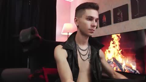 Snapshot of joseph__quinn chatting on 10, 9, 2025 Master Joseph online show from 10, 9, 2025