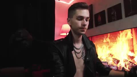 Snapshot of joseph__quinn chatting on 17, 9, 2025 Master Joseph online show from 17, 9, 2025