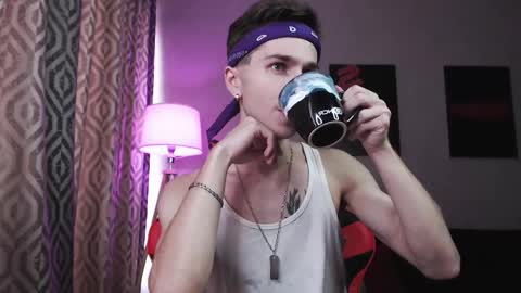 Snapshot of joseph__quinn chatting on 25, 10, 2025 Master Joseph online show from 25, 10, 2025