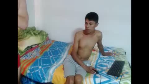 Snapshot of joseph_and_thomas chatting on 17, 2, 2025 thomas y joseph online show from 17, 2, 2025