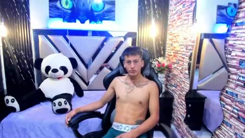 Snapshot of josh_rayder chatting on 8, 7, 2026 josh online show from 8, 7, 2026
