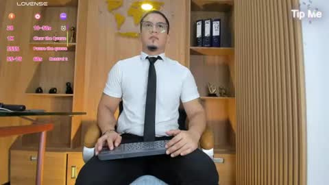 Snapshot of joshmiller___ chatting on 8, 7, 2026 joshmiller___ online show from 8, 7, 2026