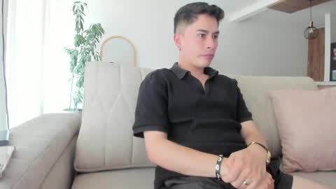 Snapshot of joshonair chatting on 25, 5, 2026 Josh online show from 25, 5, 2026