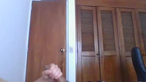 Snapshot of jovenvergonguapo09 chatting on 27, 12, 2024 Van Helsing online show from 27, 12, 2024