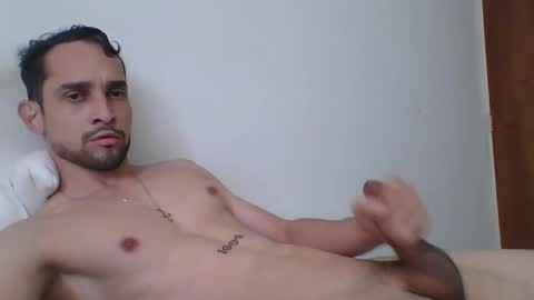 Snapshot of jovenvergonguapo09 chatting on 7, 3, 2025 Van Helsing online show from 7, 3, 2025