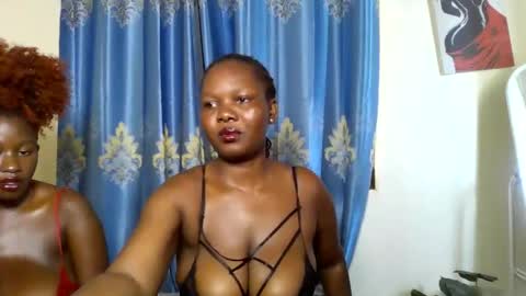 Snapshot of joylubale chatting on 25, 5, 2026 joylubale online show from 25, 5, 2026